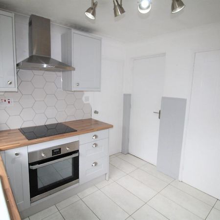 Doncaster - Warmsworth - Great Customer Feedback - 3 Bed Detached House - Private Garden & Parking Plus Garage - Quiet Cul De Sac Location - Dog Friendly - Fast Wifi - Close To Motorway Access Dış mekan fotoğraf