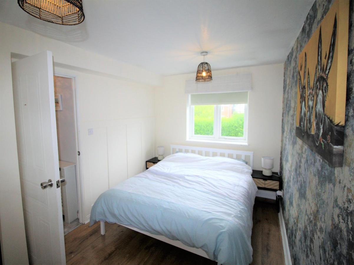 Doncaster - Warmsworth - Great Customer Feedback - 3 Bed Detached House - Private Garden & Parking Plus Garage - Quiet Cul De Sac Location - Dog Friendly - Fast Wifi - Close To Motorway Access Dış mekan fotoğraf