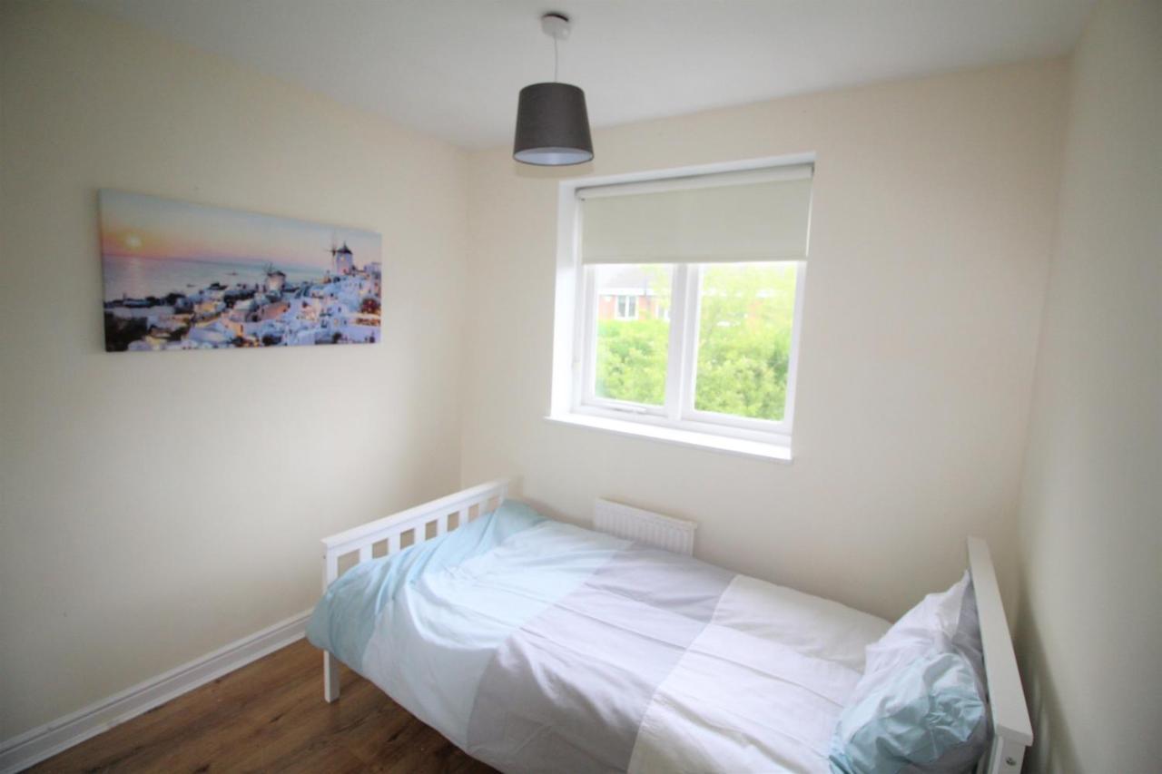 Doncaster - Warmsworth - Great Customer Feedback - 3 Bed Detached House - Private Garden & Parking Plus Garage - Quiet Cul De Sac Location - Dog Friendly - Fast Wifi - Close To Motorway Access Dış mekan fotoğraf
