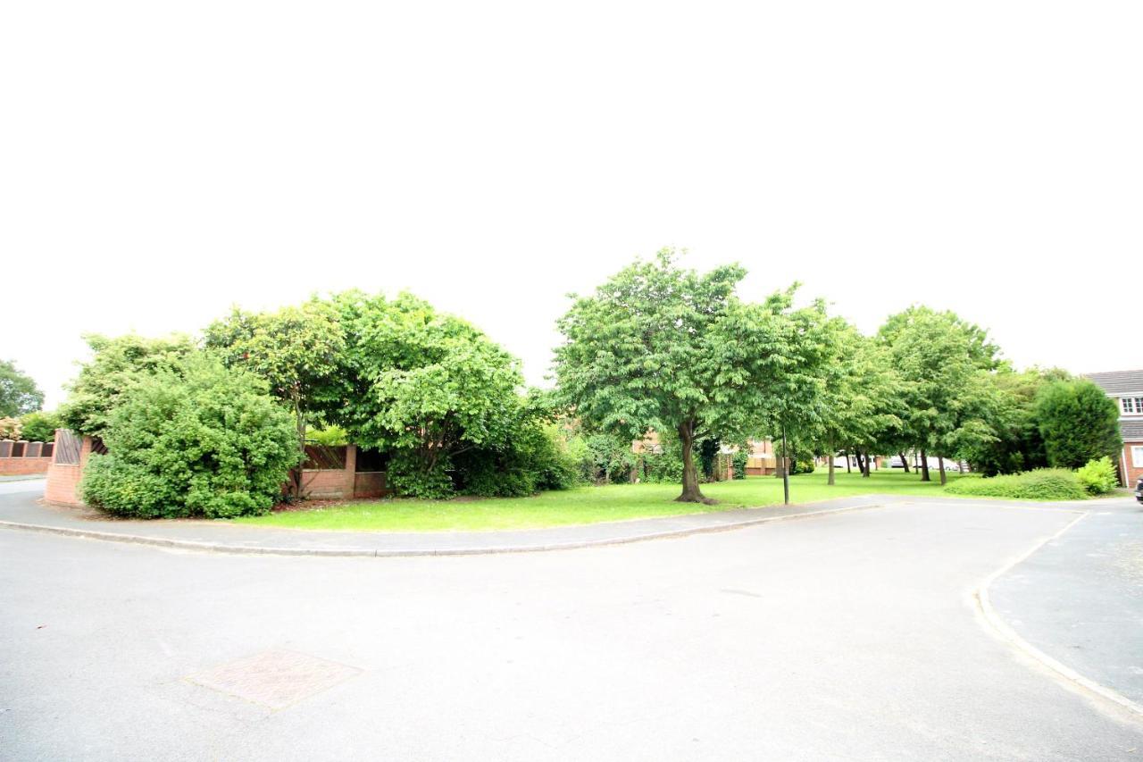 Doncaster - Warmsworth - Great Customer Feedback - 3 Bed Detached House - Private Garden & Parking Plus Garage - Quiet Cul De Sac Location - Dog Friendly - Fast Wifi - Close To Motorway Access Dış mekan fotoğraf